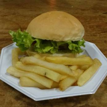 Comprar o produto de Mini Hambúrguer Gourmet - D' Borges Banqueteria  em Salgados em Assis, SP por Solutudo