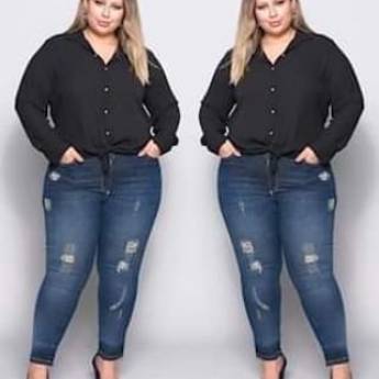 Comprar o produto de Calça Jeans Skinny Destroyed ( Semelhante a essa Disponível no Tamanho: 50) em Calças Jeans em Bauru, SP por Solutudo