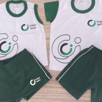 Comprar o produto de Uniforme Colégio Iguaçu em Uniformes Escolares em Foz do Iguaçu, PR por Solutudo