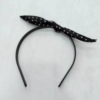 Comprar o produto de 1112 - Kit tiara anos 60 em Kits Festa em Tietê, SP por Solutudo