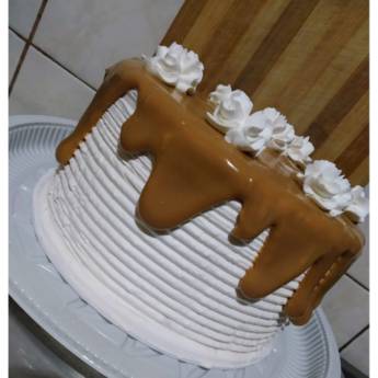 Comprar o produto de Bolo de Doce de leite em Bolos em Itupeva, SP por Solutudo