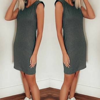 Comprar o produto de Vestido Canelado (Semelhante a esse Disponível na Cor Marsala e no Tamanho: 34/36) em Roupas e Acessórios em Bauru, SP por Solutudo