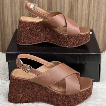 Comprar o produto de Tamanco adulto Vizzano em A Classificar em Uberlândia, MG por Solutudo