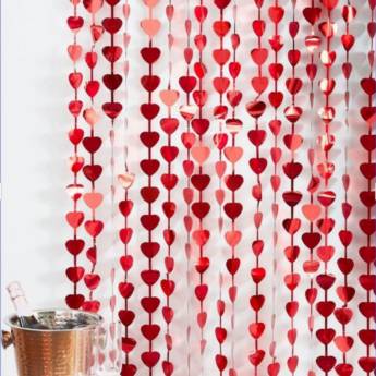 Comprar o produto de Cortina laminada de coração  em Artigos para Festa em Mineiros, GO por Solutudo
