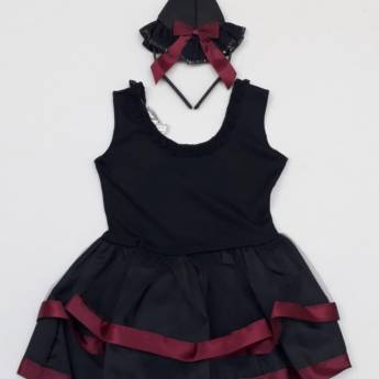 Comprar o produto de 2527 - Vestido bruxinha preto e vinho (tamanho 2) em Fantasia Bebê Feminina em Tietê, SP por Solutudo