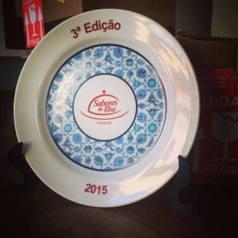 Comprar o produto de Pratos de porcelana em Personalizados em Jundiaí, SP por Solutudo