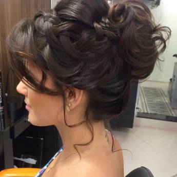 Comprar o produto de Penteado – Elegância e Sofisticação para Todas as Ocasiões em Bauru em Cabeleireiros em Bauru, SP por Solutudo
