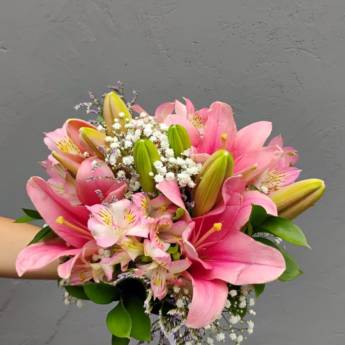 Comprar o produto de Verso de Noiva - Lírios Rosa em Noivas em Foz do Iguaçu, PR por Solutudo