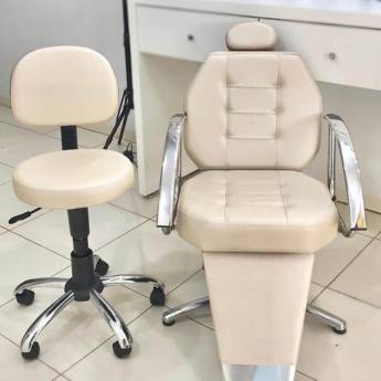 Comprar o produto de Cadeiras e Mochos para Maquiadoras em Outros em Mineiros, GO por Solutudo