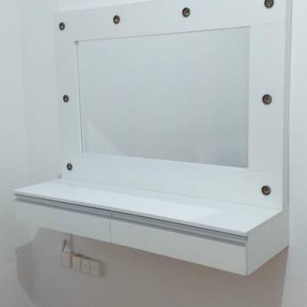 Comprar o produto de Bancada + Espelho com 8 Bocais Larissa Nichos - Bauru em Bancadas em Bauru, SP por Solutudo