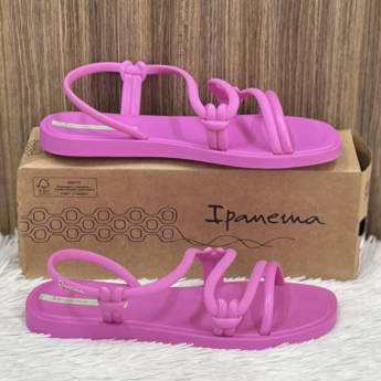 Comprar o produto de Sandália adulta Ipanema em A Classificar em Uberlândia, MG por Solutudo