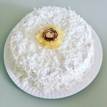 Comprar o produto de Bolo em Bolos e Doces em Bauru, SP por Solutudo