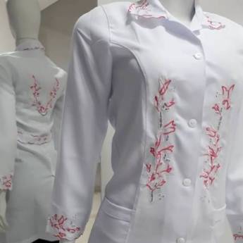 Comprar o produto de Jalecos personalizados  em Uniformes Escolares em Foz do Iguaçu, PR por Solutudo