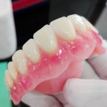 Comprar o produto de Prótese Total  em A Classificar em Bauru, SP por Solutudo