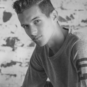 Comprar o produto de Single eSession & Portraits em Outros em Jundiaí, SP por Solutudo