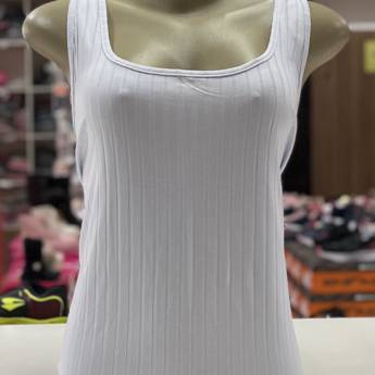 Comprar o produto de Blusa adulta Malwee em A Classificar pela empresa Lojas Dom Flavittos em Uberlândia, MG por Solutudo