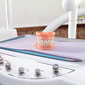 Comprar o produto de Prótese Dentária | Flexível ou Grampo  em Nossos Serviços em Americana, SP por Solutudo