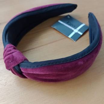 Comprar o produto de tiara com nò roxo  em Roupas e Acessórios em Botucatu, SP por Solutudo