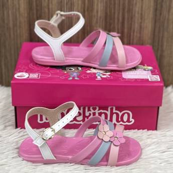 Comprar o produto de Sandália infantil Molekinha em A Classificar em Uberlândia, MG por Solutudo