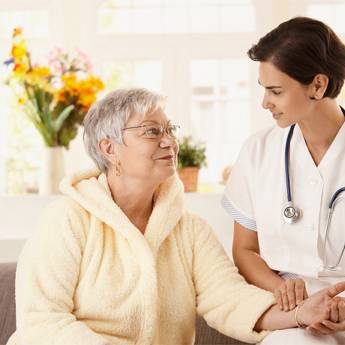 Comprar o produto de Assistência domiciliar completa em Enfermeiros e Cuidadores em Santa Cruz do Rio Pardo, SP por Solutudo