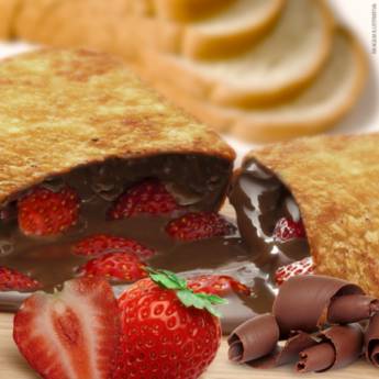 Comprar o produto de Pastel de chocolate com morango em Pastéis Doces em Americana, SP por Solutudo