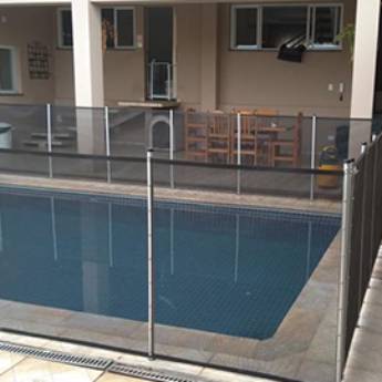 Comprar o produto de CERCA DE PROTEÇÃO PARA PISCINAS  em Piscinas em Americana, SP por Solutudo