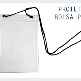 Comprar o produto de Bolsa de PVC Cristal, vertical, medida 110x150x0,20 mm (tipo credencial, com cordão colocado) - WSG Brasil em Identidade Visual para Eventos em São Paulo, SP por Solutudo