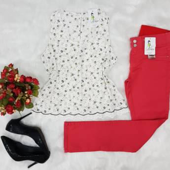 Comprar o produto de Blusa florida em Blusas em Bauru, SP por Solutudo