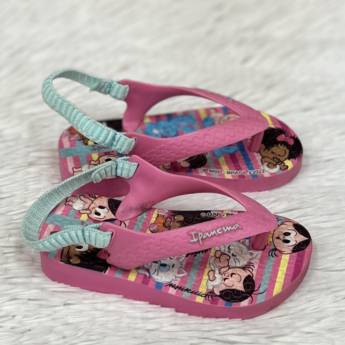 Comprar o produto de Chinelo infantil Ipanema em A Classificar em Uberlândia, MG por Solutudo