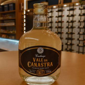 Comprar o produto de CACHAÇA VALE DA CANASTRA OURO em Bebidas Alcoólicas  em Mineiros, GO por Solutudo