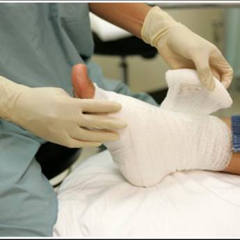 Comprar o produto de Curativos complexos e simples em Enfermeiros e Cuidadores em Santa Cruz do Rio Pardo, SP por Solutudo