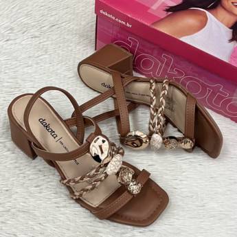 Comprar o produto de Sandália adulta Dakota em A Classificar em Uberlândia, MG por Solutudo