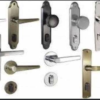 Comprar o produto de Confecção de chave residêncial do zero em Chaveiros em Várzea da Palma, MG por Solutudo