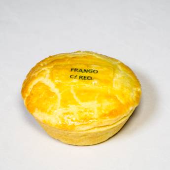 Comprar o produto de Empadinha Frango com Requeijão em Salgados em Foz do Iguaçu, PR por Solutudo