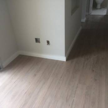 Comprar o produto de Piso laminado Eucafloor cor: Carvalho Canela em A Classificar em Americana, SP por Solutudo