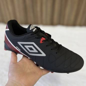 Comprar o produto de Chuteira Umbro Campo masculina adulta  em Calçados, Roupas e Bolsas em Uberlândia, MG por Solutudo