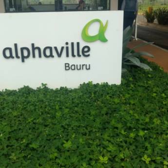 Comprar o produto de TERRENOS Alphaville Bauru em Venda - Terrenos - Lotes em Bauru, SP por Solutudo