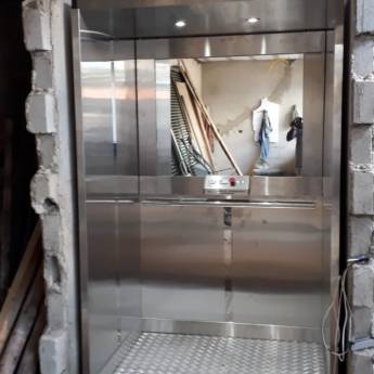 Comprar o produto de Modelo Revestido em Inox, com Espelho de Fundo em Enclausuramentos em Atibaia, SP por Solutudo