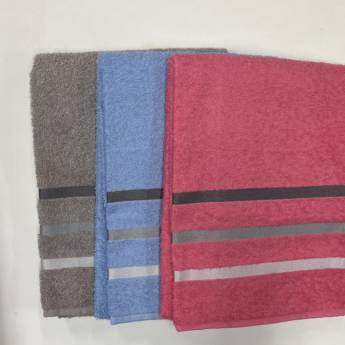 Comprar o produto de Toalha de banho Teka em A Classificar pela empresa Lojas Dom Flavittos em Uberlândia, MG por Solutudo