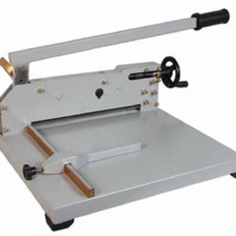 Comprar o produto de Guilhotina de papel manual, tipo facão modelo Standard 150 - WSG Brasil em Encadernadoras e Guilhotinas em São Paulo, SP por Solutudo