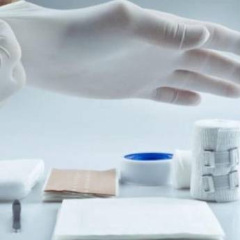 Comprar o produto de  Cuidadora para Curativos em Enfermeiras e Cuidadores em Botucatu, SP por Solutudo