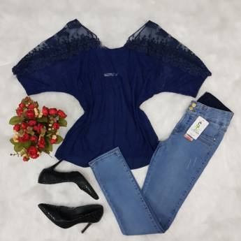 Comprar o produto de Blusa rendada na frente em Blusas em Bauru, SP por Solutudo