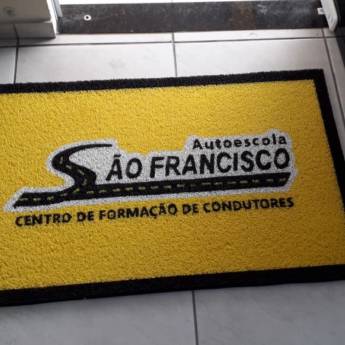 Comprar o produto de capachos personalizados  em A Classificar em Joinville, SC por Solutudo