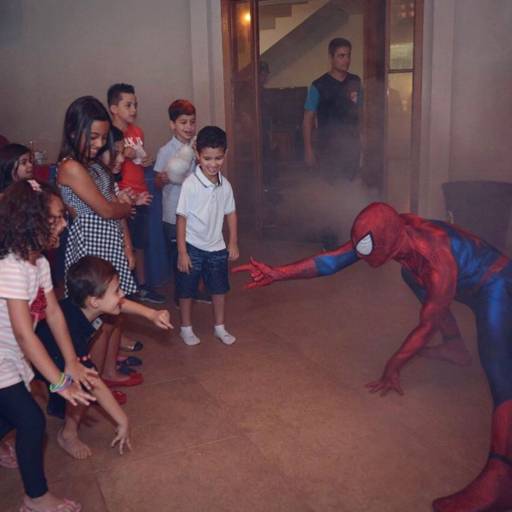 PERSONAGEM VIVO HOMEM ARANHA por CB Espaço Kids