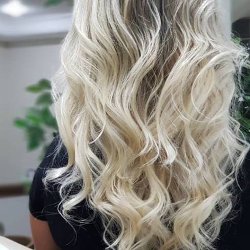 Comprar o produto de Ombre Hair / beige perola  em A Classificar pela empresa Marlla Souza Cabelo & Make em Itatiba, SP por Solutudo