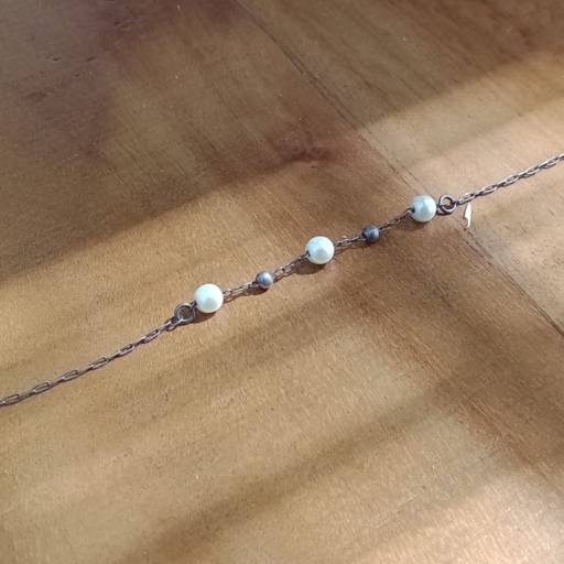 Comprar o produto de Pulseira perolas com corrente semi-joia - Rp em Roupas e Acessórios pela empresa Loja Ego 3 p - Roupas e Acessórios Femininos em Botucatu, SP por Solutudo
