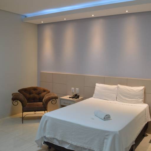 Suíte Master por Inéia Palace Hotel