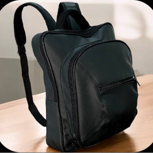 Mochila em Couro Ecológico