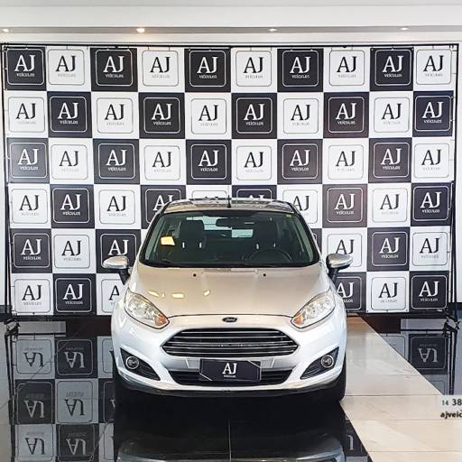 FORD FIESTA HATCH 1.6 16V 4P FLEX SE POWERSHIFT AUTOMÁTICO- 2013/2014 em Botucatu, SP por AJ Veículos