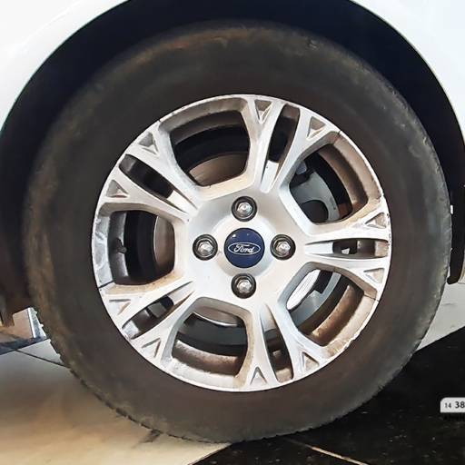 FORD FIESTA HATCH 1.6 16V 4P FLEX SE POWERSHIFT AUTOMÁTICO- 2013/2014 em Botucatu, SP por AJ Veículos